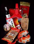 <b>然的体验、别致的看法和奇特的视角</b>